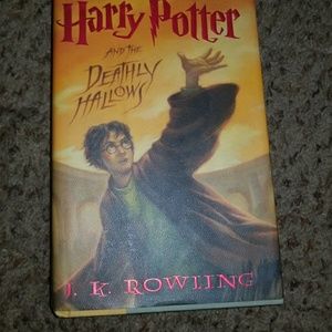 Harry Potter and The Deathly Hallows(book)